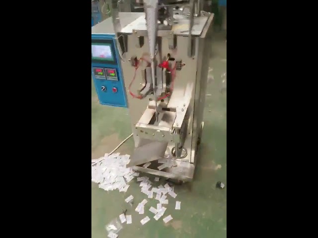 Kinijos tiekėjas Automatinis vertikalios pagalvės maišelių lustų skystas užkandžių pakavimo aparatas